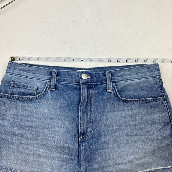 L'AGENCE's high-rise Jazz denim shorts - Picture 4 of 9